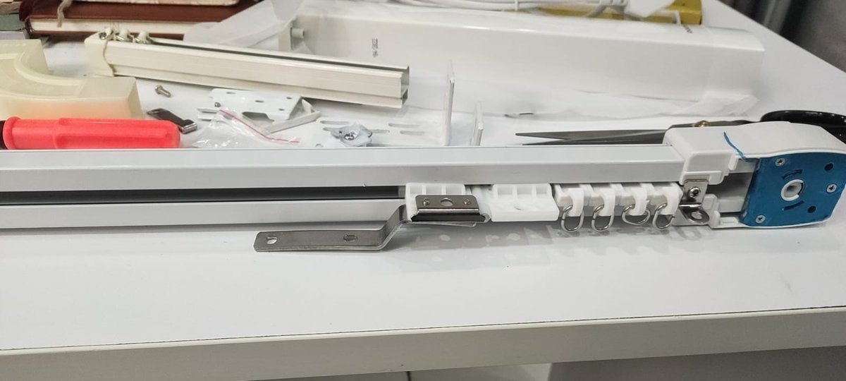 Motorized curtains truck - Front View